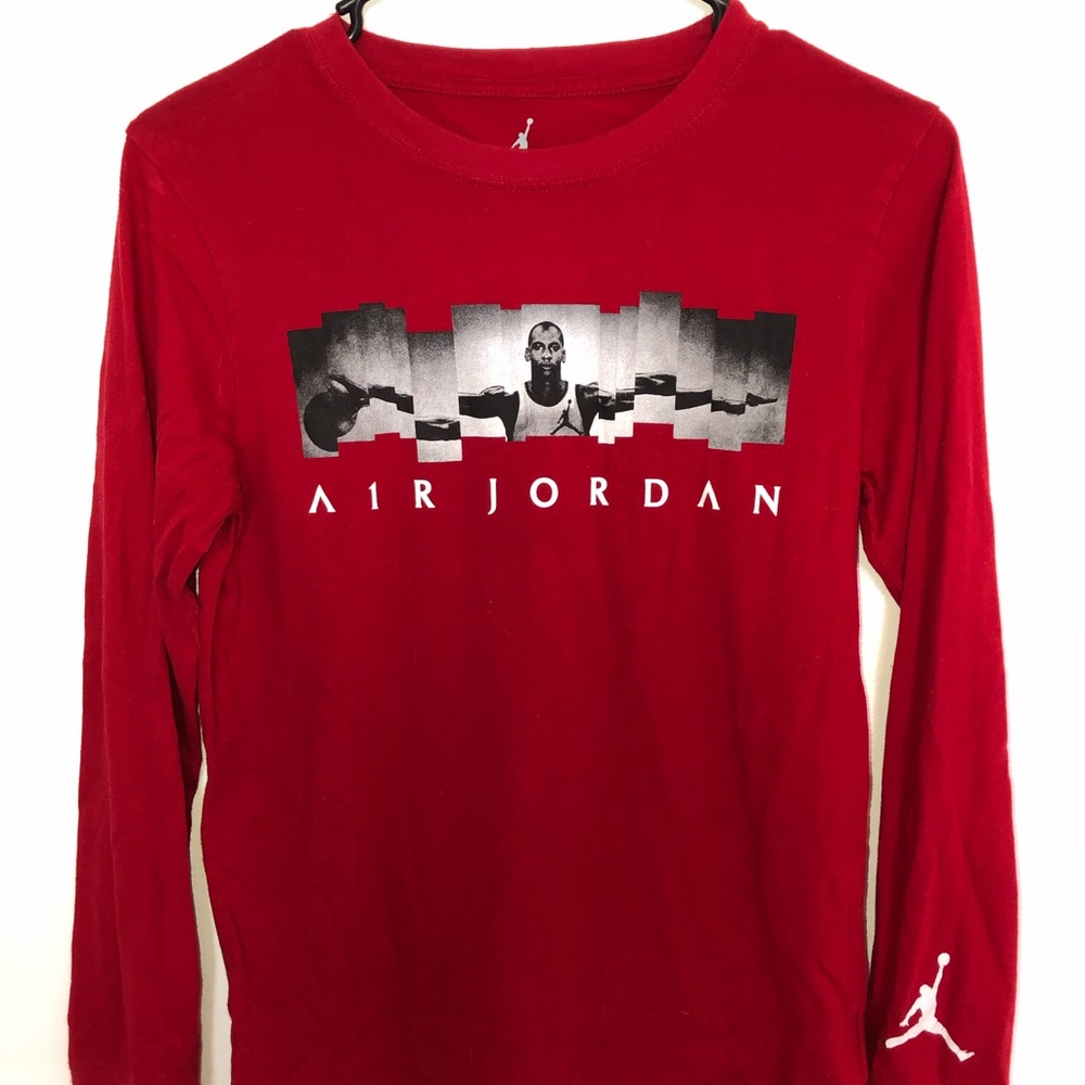 boys size LARGE - RED , Air Jordan , long sleeve